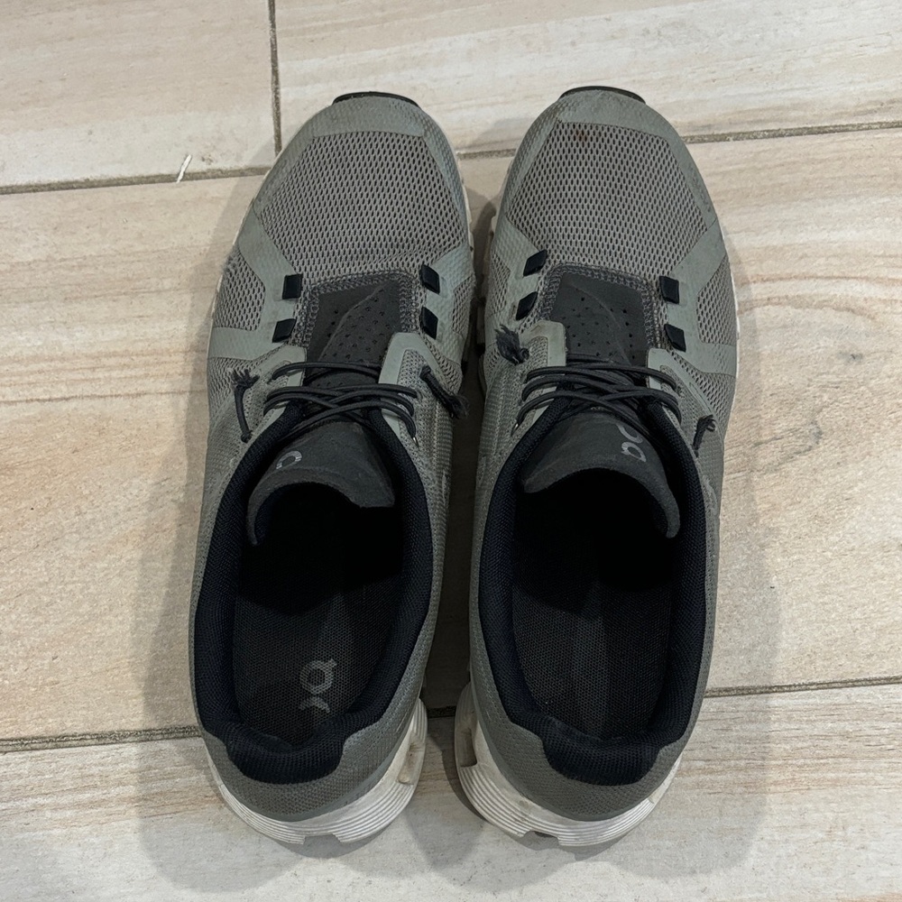 ON Women's Athletic Shoes - Gray